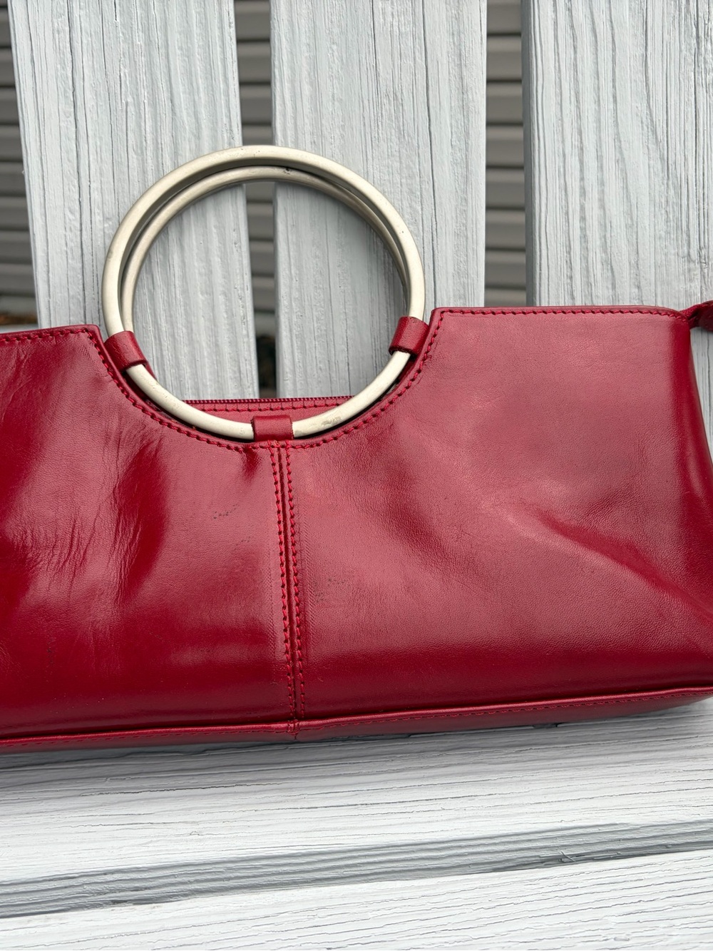 🔥 Vintage Italian leather Red Ring-Handle Women’s Bag